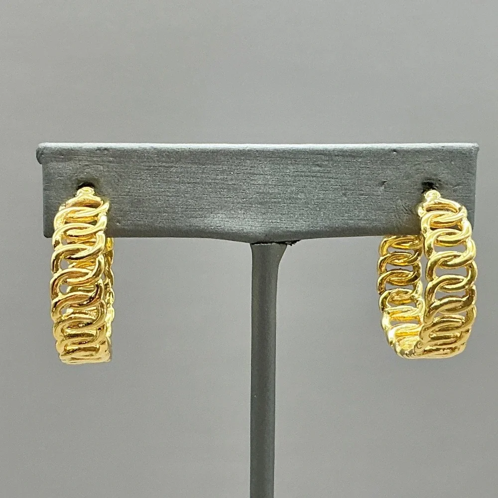Hoop Earrings Women Gold Tone Chain Link Textured Post Back 1.25 Inch